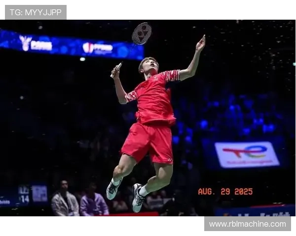 （体育）羽毛球——世锦赛：石宇奇晋级男单四强